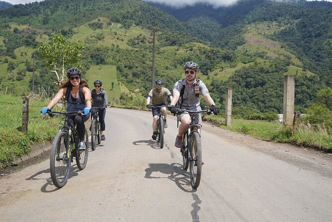 6-Day Ecuador Multisport Package in Cotopaxi, Amazon and Andes Mountains