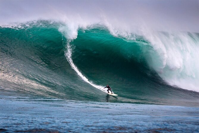 6 Hours Big Wave Surfing Experience South Africa in Hout Bay