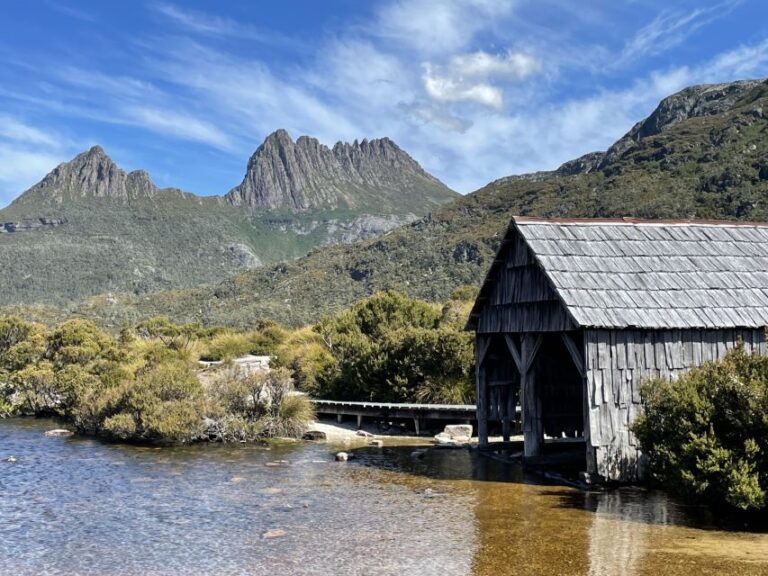 6D5N Tasmania Unveiled: Discovering Icons and Hidden Gems