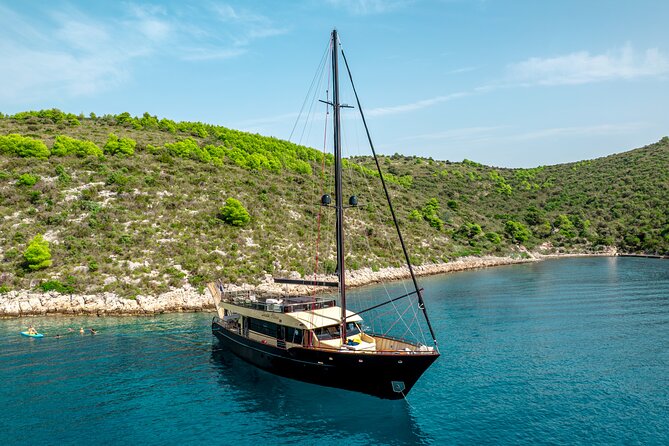 1 8 days private yacht charter with my santa clara in croatia 8-Days Private Yacht Charter With MY Santa Clara in Croatia