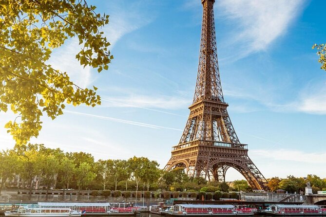 8-Hour Paris Private Trip Including Seine River Cruise Lunch