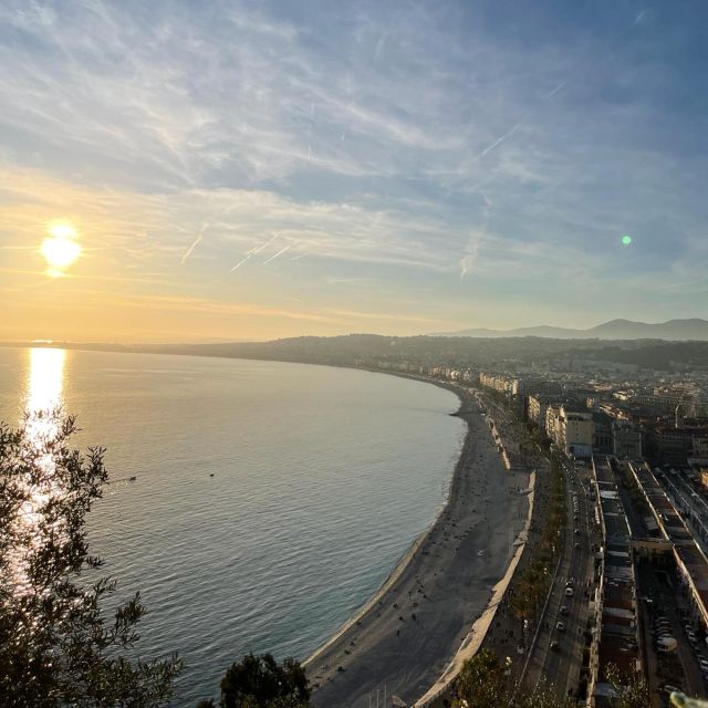 A Guided Walking Tour Through the Charming Streets of Nice