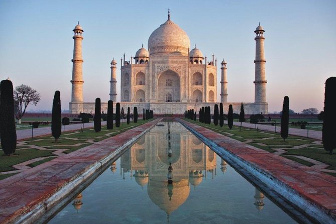 A Wonderful Day Trip to Taj Mahal