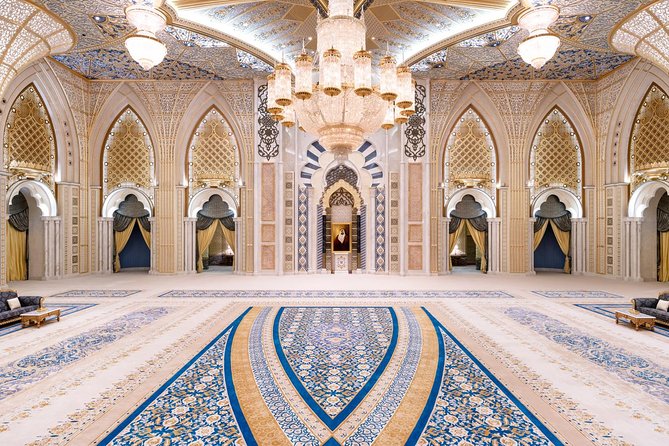 Abu Dhabi Tour: Grand Mosque, Heritage Village, Emirates Palace & Qasr Al Watan