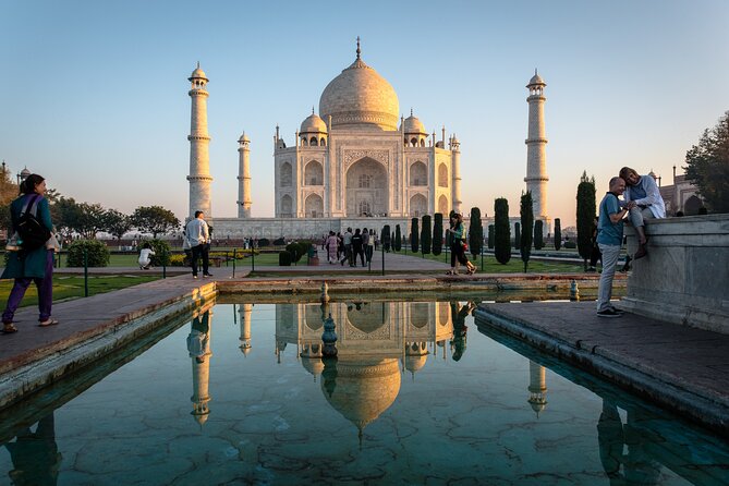 Agra Day Tour With Taj Mahal Sunrise and Sunset
