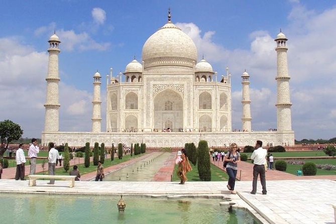 Agra Full Day Tour From Delhi – All Inclusive