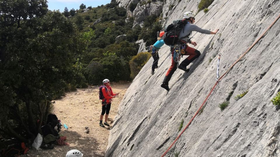 1 aix en provence climbing class on the sainte victoire Aix-En-Provence: Climbing Class on the Sainte-Victoire
