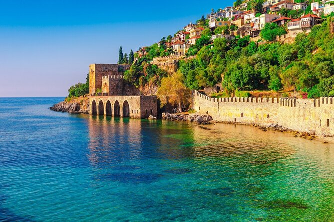 Alanya Coastal Relaxing Boat Trip With Lunch and Drinks