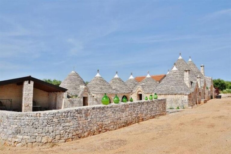 Alberobello: Full–Day Private Trulli Historical Tour