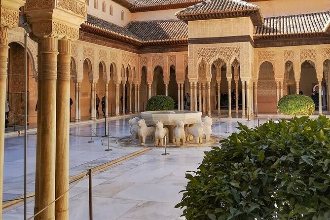 Alhambra, Generalife & Nasrid Palaces Access Audio Guided Tour