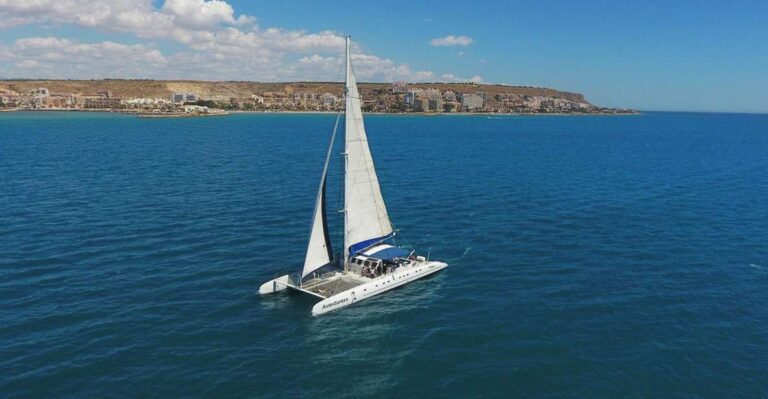 Alicante: 2-Hour Late Afternoon Catamaran Cruise