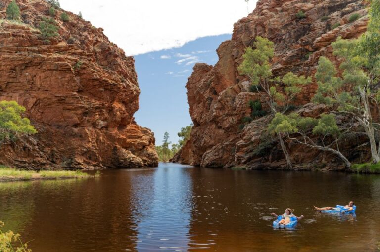 Alice Springs: West MacDonnell Ranges & Standley Chasm Tour