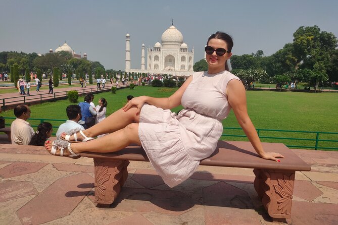 All Inclusive Private Taj Mahal Day Tour With Fort