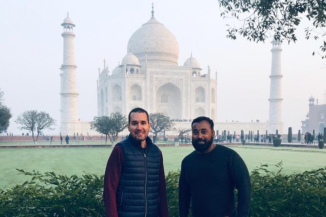 All Inclusive – Private Taj Mahal Sameday Tour By Car From Delhi