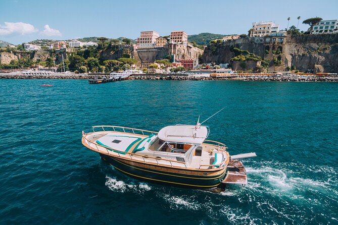 Amalfi Coast Private Boat Tour From Sorrento, Positano or Naples