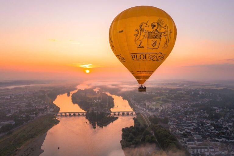 Amboise Hot-Air Balloon VIP for 3 Over the Loire Valley