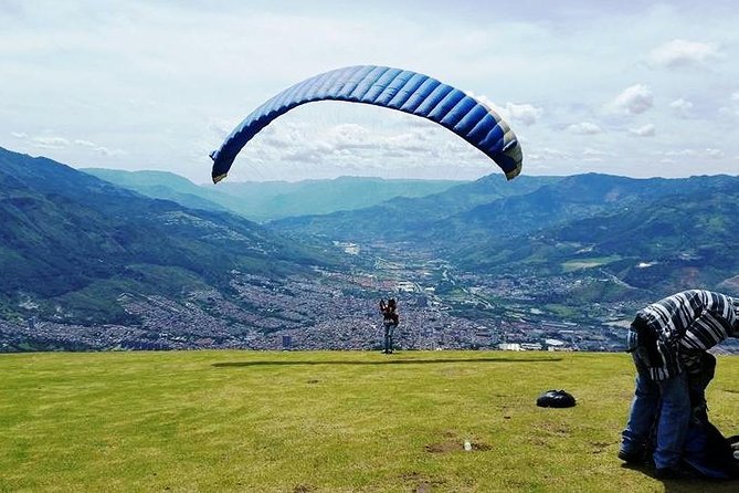 Andes Paragliding Tour From Medellin
