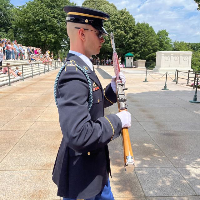 Arlington Cemetery: History, Heroes & Changing of the Guard