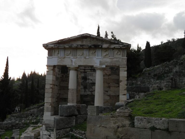 Athens: 5 Days in Delphi, Meteora, Thessaloniki & Macedonia