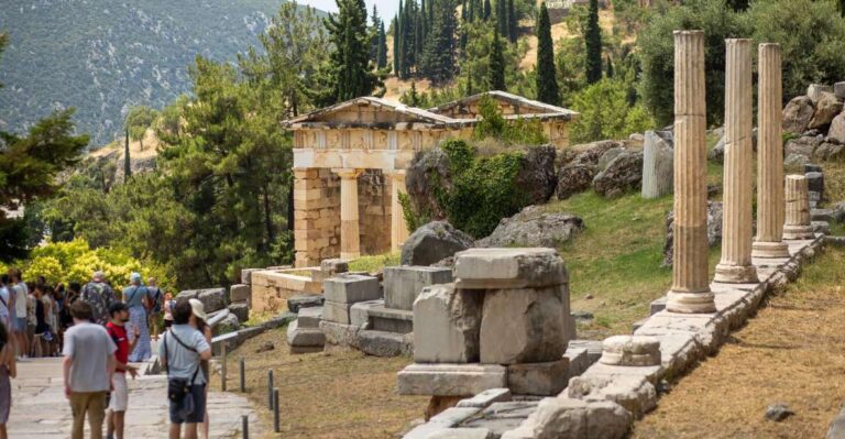 Athens: Delphi Small-Group Day Experience & Arachova Visit