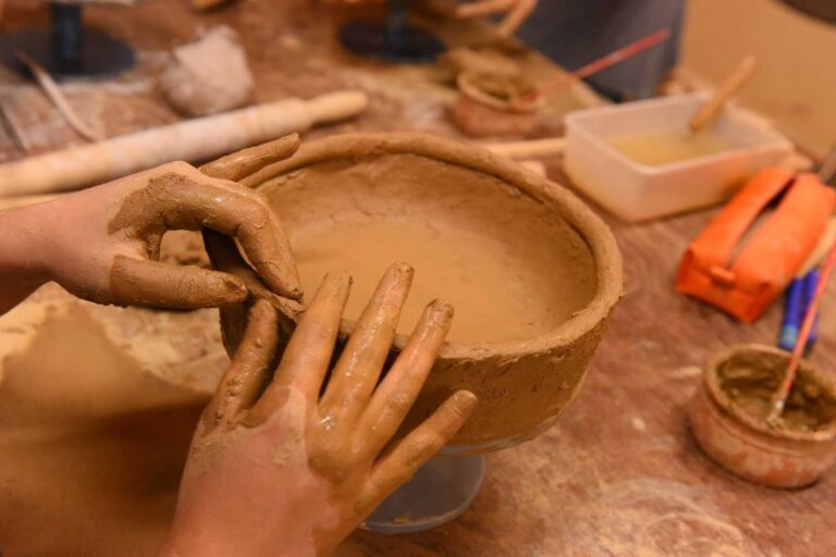 Athens: Kerameikos Guided Tour & Pottery Workshop Experience