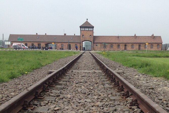 Auschwitz and Birkenau Round-Trip Transfer Premium From Krakow