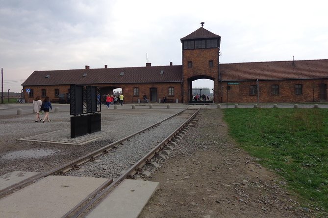 Auschwitz-Birkenau Museum Half-Day Bus Tour From Krakow