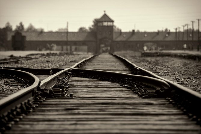 Auschwitz-Birkenau Tour From Warszawa With Private Driver