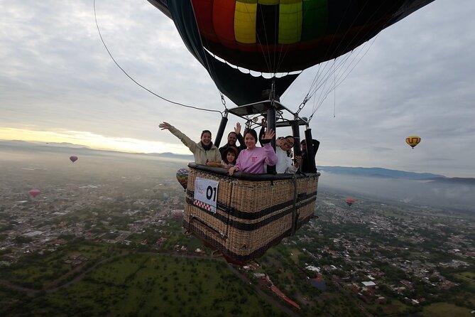 Balloon Flight in Teotihuacan With Breakfast in Cave From CDMX