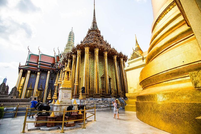 Bangkok City Tour (Emerald Buddha Grand Palace) Hotel Pick Up and Drop Off
