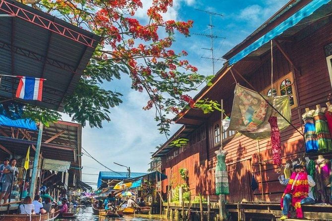 Bangkok Day Tour (Damnoen Saduak Floating/Railway Markets）