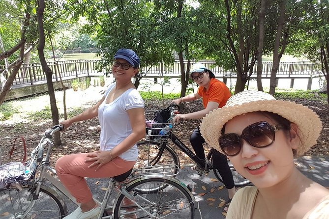 Bangkok Green Lung Jungle Bike Tour With Lunch and Boat Ride