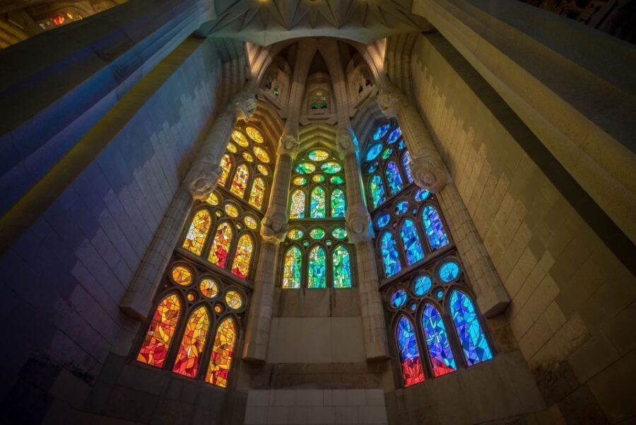 Barcelona: Exclusive Sagrada Familia Private Guided Tour