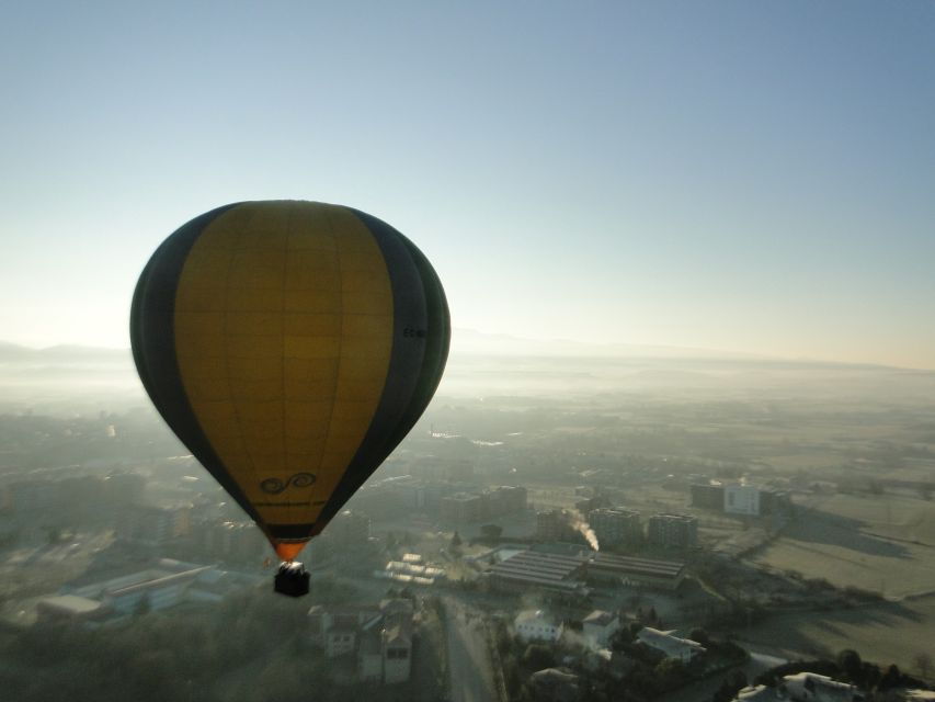 Barcelona: Hot Air Balloon Flight Experience