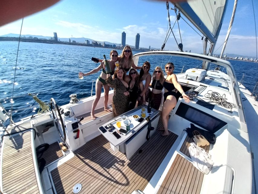 1 barcelona luxury private sunset yacht cruise Barcelona: Luxury Private Sunset Yacht Cruise