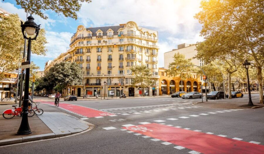 Barcelona Old Town Highlights Private Walking Tour