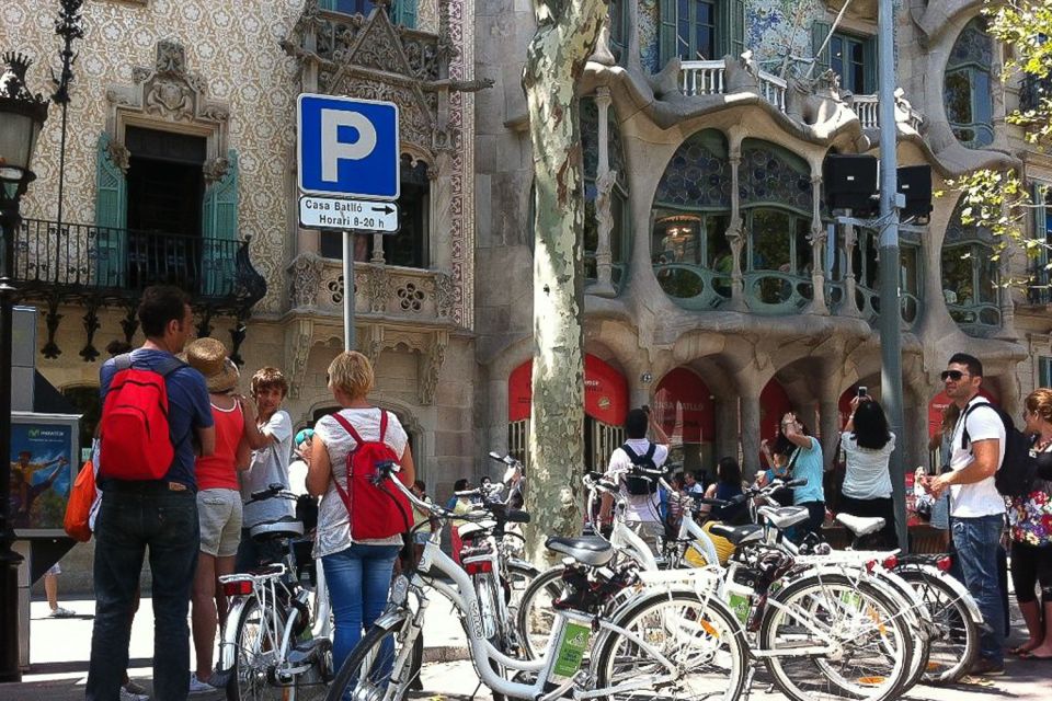 1 barcelona private 5 neighborhoods tour by electric bike Barcelona: Private 5 Neighborhoods Tour by Electric Bike