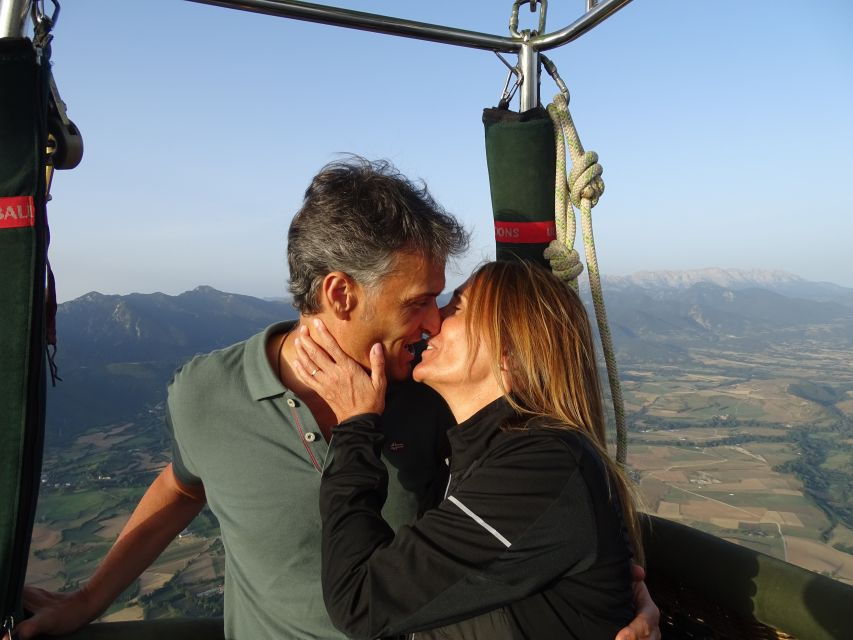 Barcelona: Private Hot Air Balloon Ride