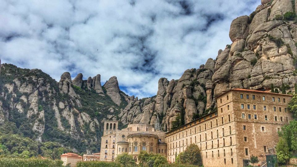 Barcelona: Private Montserrat Tour With Entry Tickets - Experience Highlights