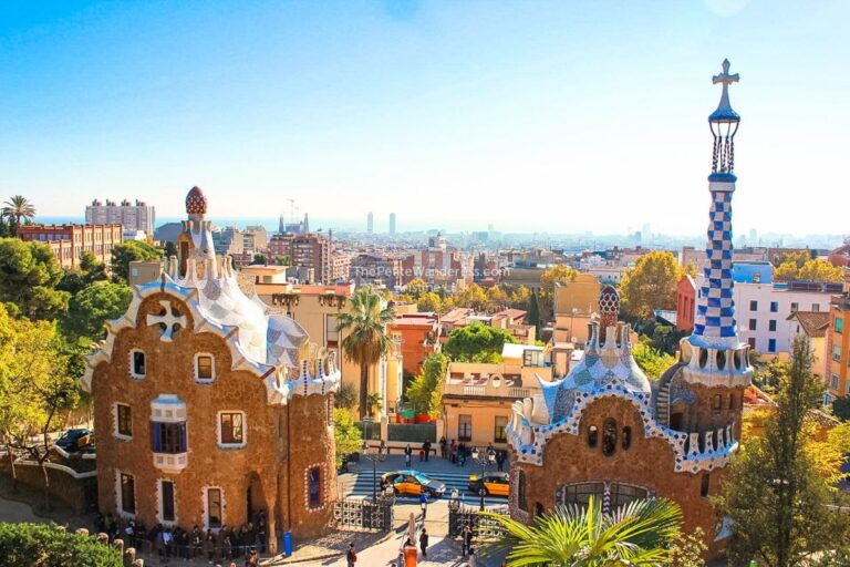 Barcelona: Sagrada Familia & Park Guell With Hotel Pickup