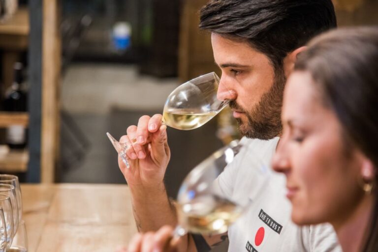 Barcelona: Wine Tasting and Tapas 5-Course Pairing Dinner