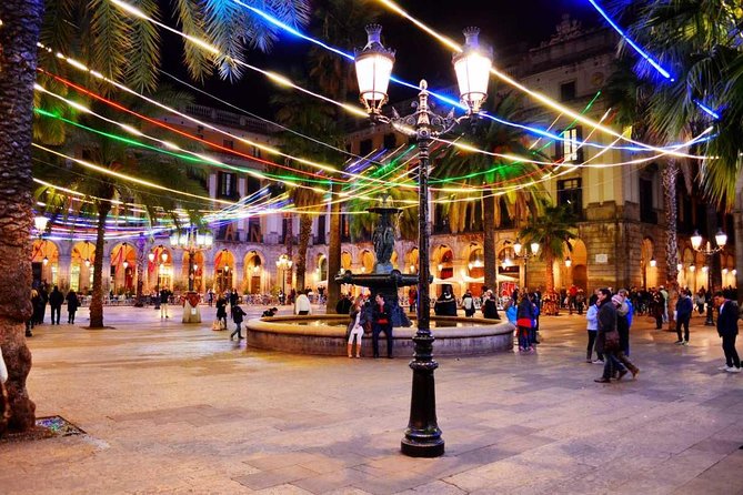 Barcelonas Merry Markets Christmas Tour. Private Experience