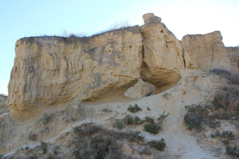 Bardenas Reales: Guided Tour in 4×4 Private Vehicle