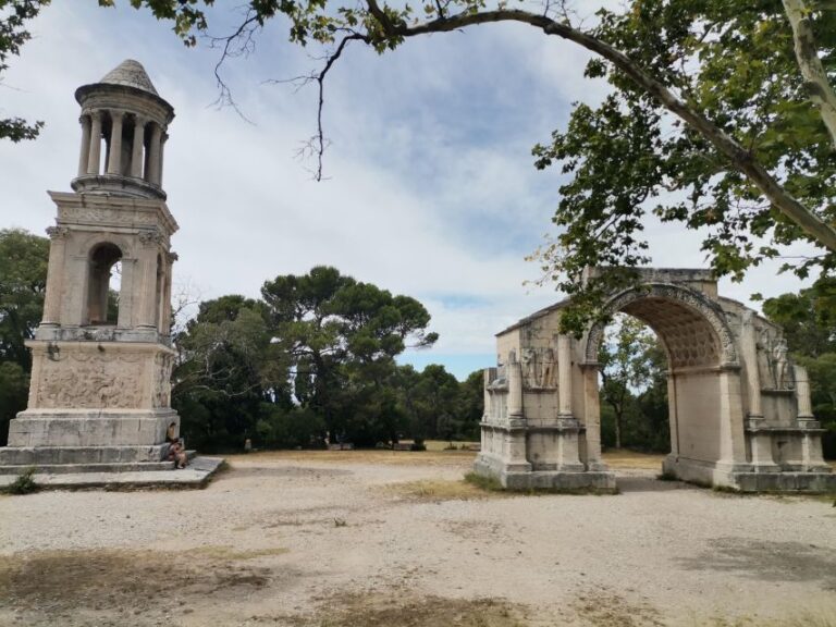 Baux and Saint Rémy De Provence: History Wine and Landscapes