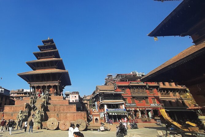 Bhaktapur Durbar Squar and Nagarkot Day Tour From Kathmandu