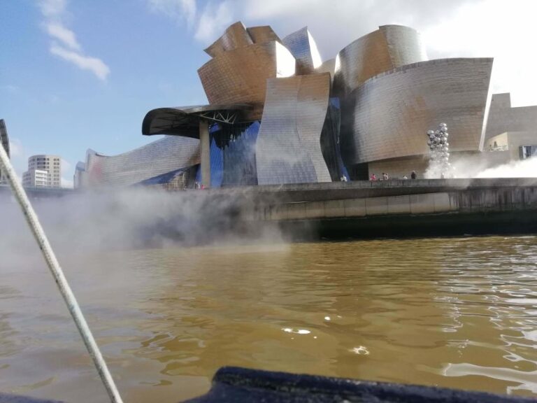 Bilbao: Bilbao Estuary and Abra Bay Boat Tour