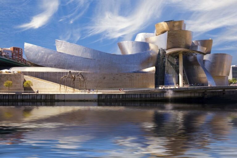 Bilbao City & Guggenheim Museum With Lunch From San Sebastia
