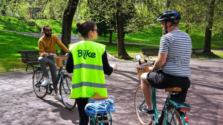 Bilbao: City Highlights Guided Bike Tour