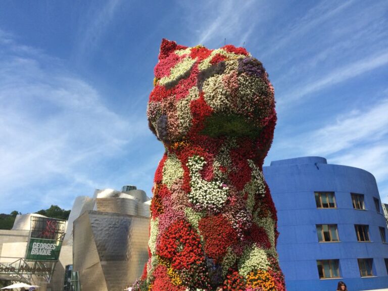 Bilbao: Guggenheim Museum Private Guided Visit