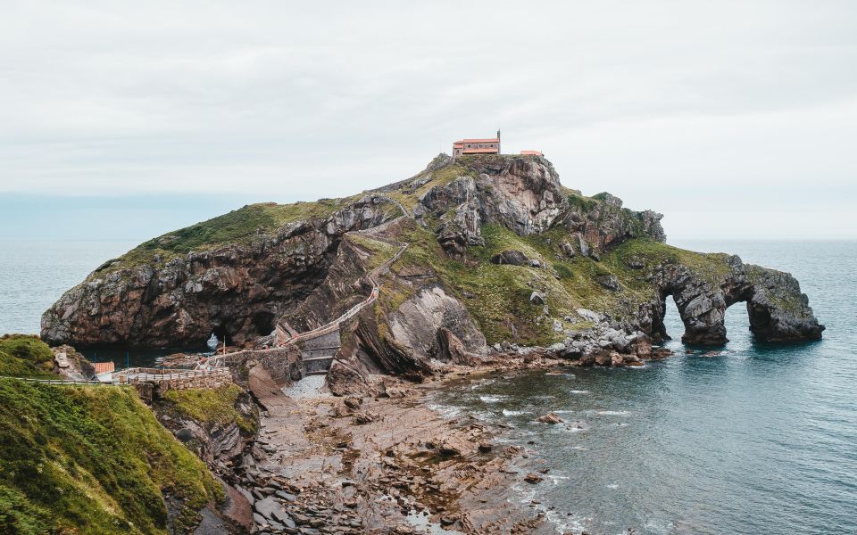 Bilbao: Txakoli, Gaztelugatxe, & Urdaibai With Wine Tasting